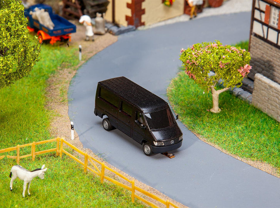 FALLER 161432 MB SPRINTER GROSSRAUMTAXI
