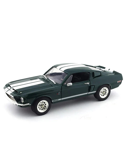 DIE CAST ROAD SIGNATURE 1968 SHELBY GT-500KR  1/18 SCALE DARK GREEN NO:92168