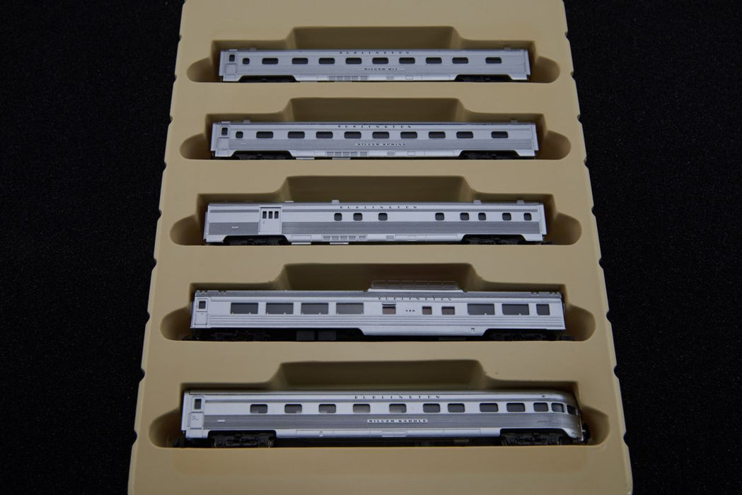N SCALE RAIL CAR PLASTIC SET OF 5PCS