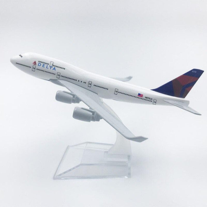 Aiplane Diecast Delta B747 16Cm