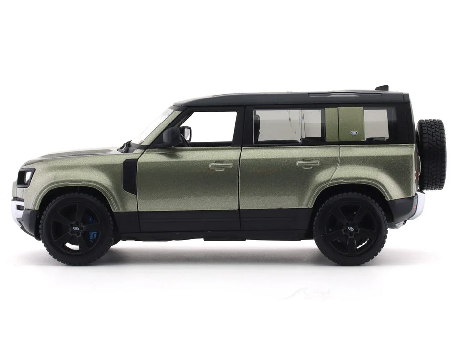 BBURAGO - 1/24 SCALE MODEL LAND ROVER DEFENDER 110 REPLICA MINIATURE SUV 2022 (GREEN) 18-91101GR