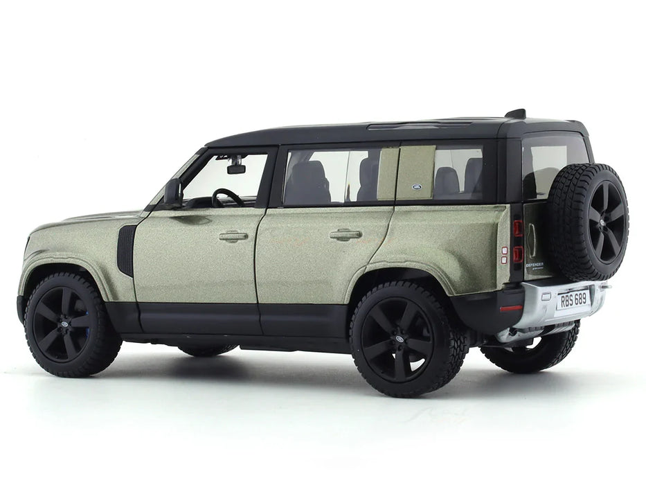 BBURAGO - 1/24 SCALE MODEL LAND ROVER DEFENDER 110 REPLICA MINIATURE SUV 2022 (GREEN) 18-91101GR