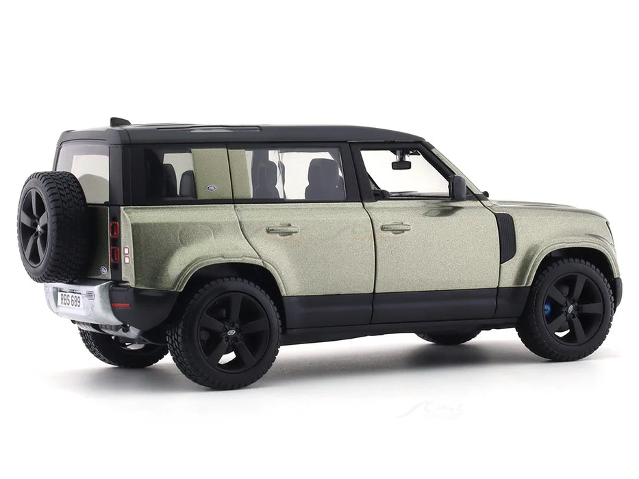 BBURAGO - 1/24 SCALE MODEL LAND ROVER DEFENDER 110 REPLICA MINIATURE SUV 2022 (GREEN) 18-91101S