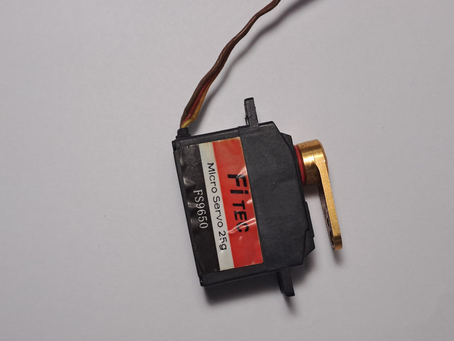 FI TEC FS9650 MICRO SERVO PLASTIC GEAR 25G PRE-OWNED