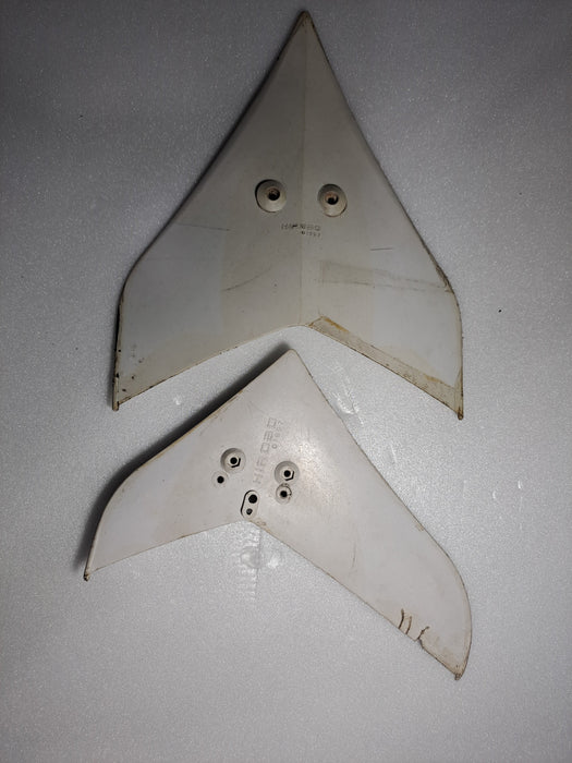 HIROBO VINTAGE SHUTTLE PLUS 0402-712 TAIL FIN SET PREO-WNED
