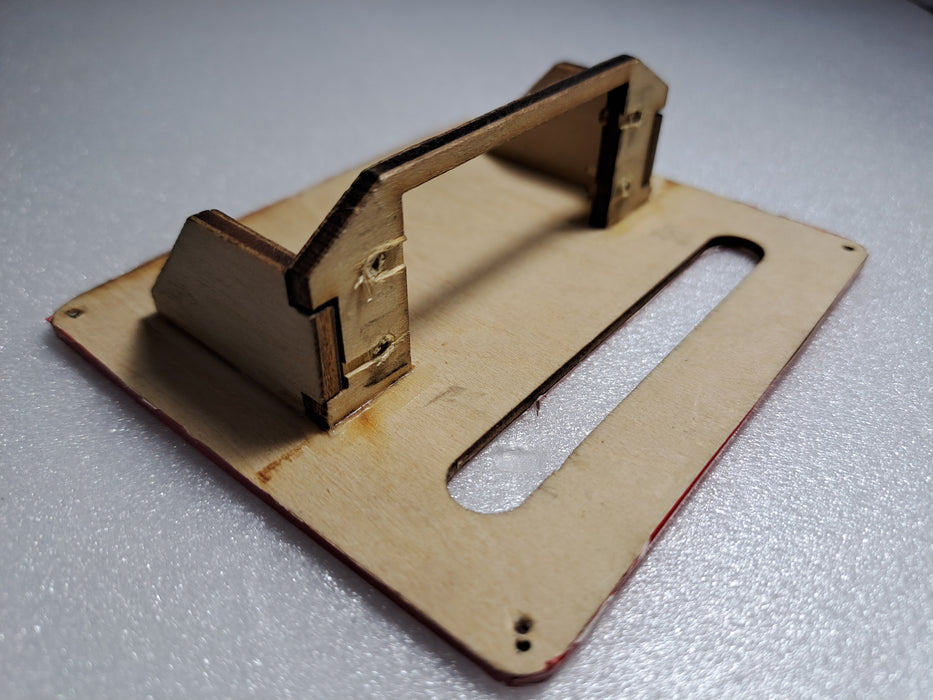 STANDARD SERVO MOUNT(RED) FOR PLANE 70MMX84MM PRE OWNED QUALITY