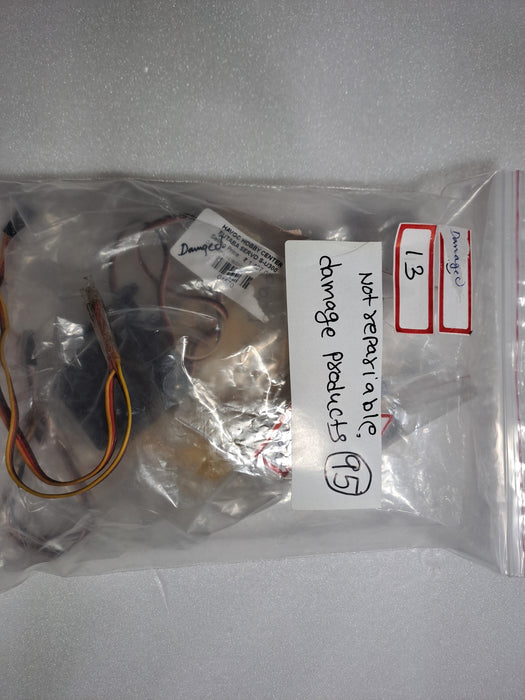 ELECTRONIC PARTS ( BATTERY NIMH / EARPHONES/SERVO/SERVO CABLE) NOT WORKING PRE OWNED QUALITY