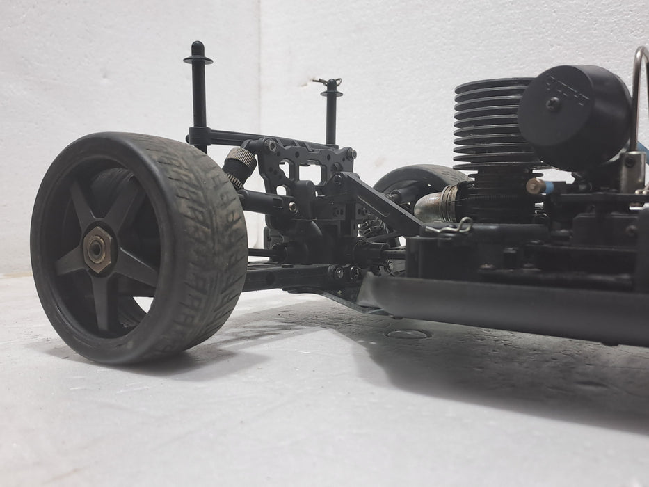 KYOSHO INFERNO GT2VE DODGE CHALLANGER 1/8 SCALE RED QUALITY PRE OWNED