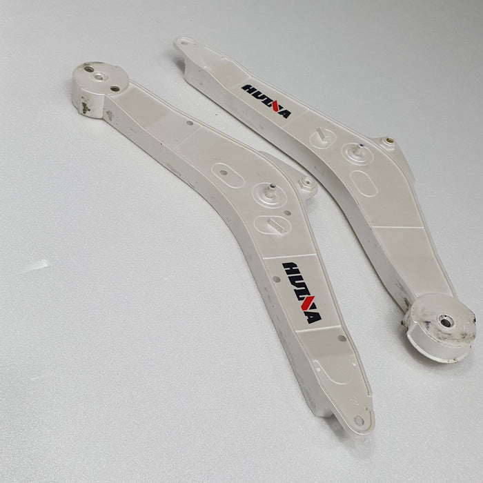 HUINA 1594 SPARE PART MAIN BOOM (DAMAGED)