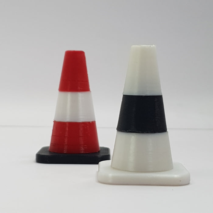 SCALE MINIATURE ACCESSORIES MINI TRAFFIC CONES (SET OF 2)