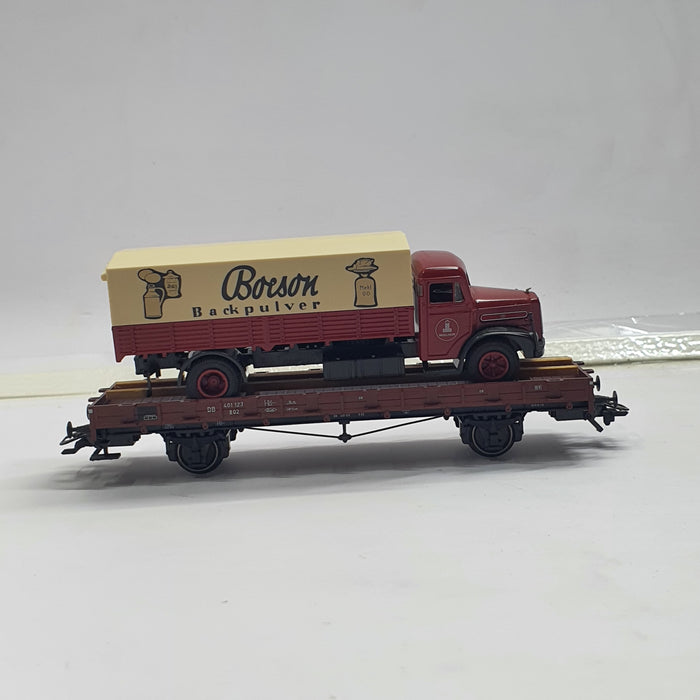 MARKLIN H0 46361 1/87 SCALE  DB R02 STAKE CAR WITH MAN F8 FLATBED TRUCK LOAD