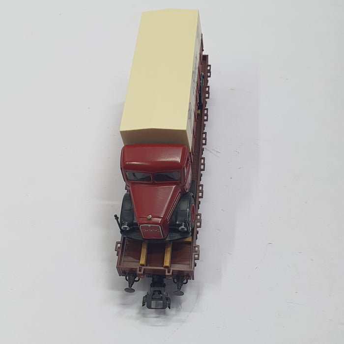 MARKLIN H0 46361 1/87 SCALE  DB R02 STAKE CAR WITH MAN F8 FLATBED TRUCK LOAD