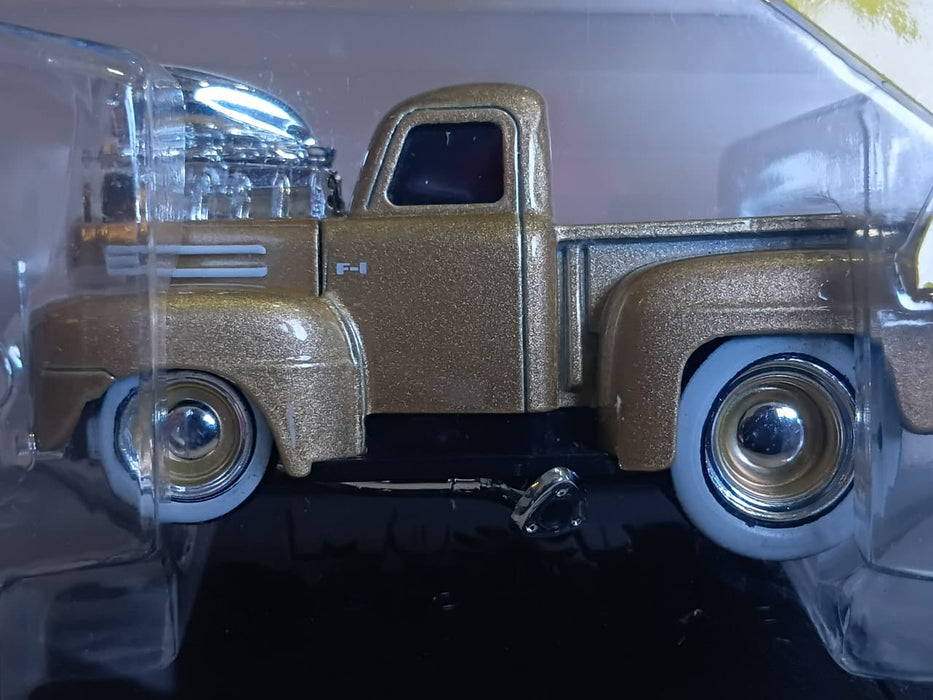 MAISTO MUSCLE MACHINE 1/64 SCALE 1949 FORD F1 PICKUP GOLD METAL DIECAST SERIES 7 MODEL 42