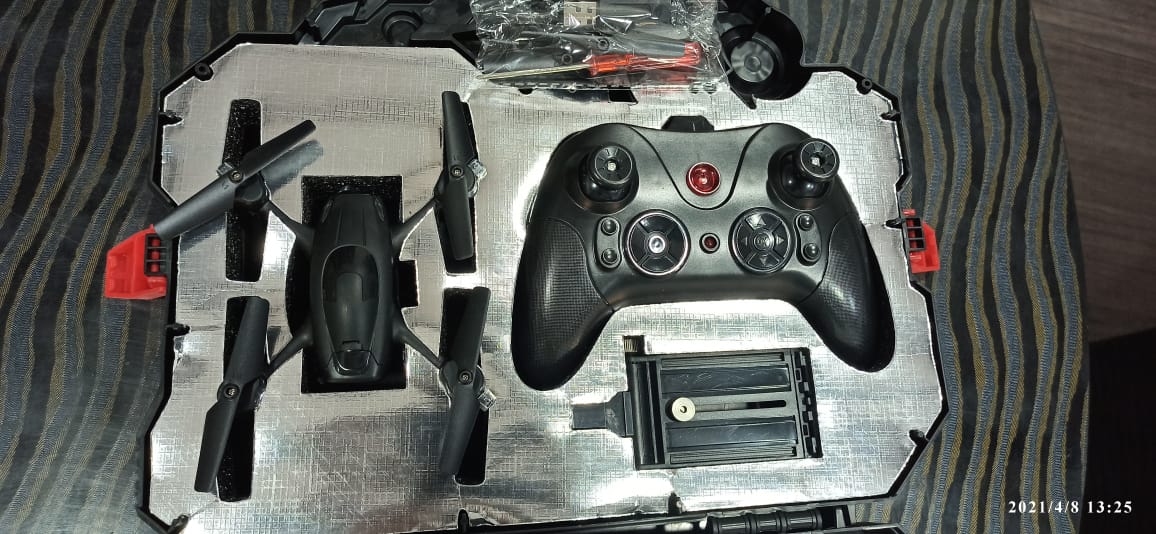 Toy Drone (Suitcase Hp 44)