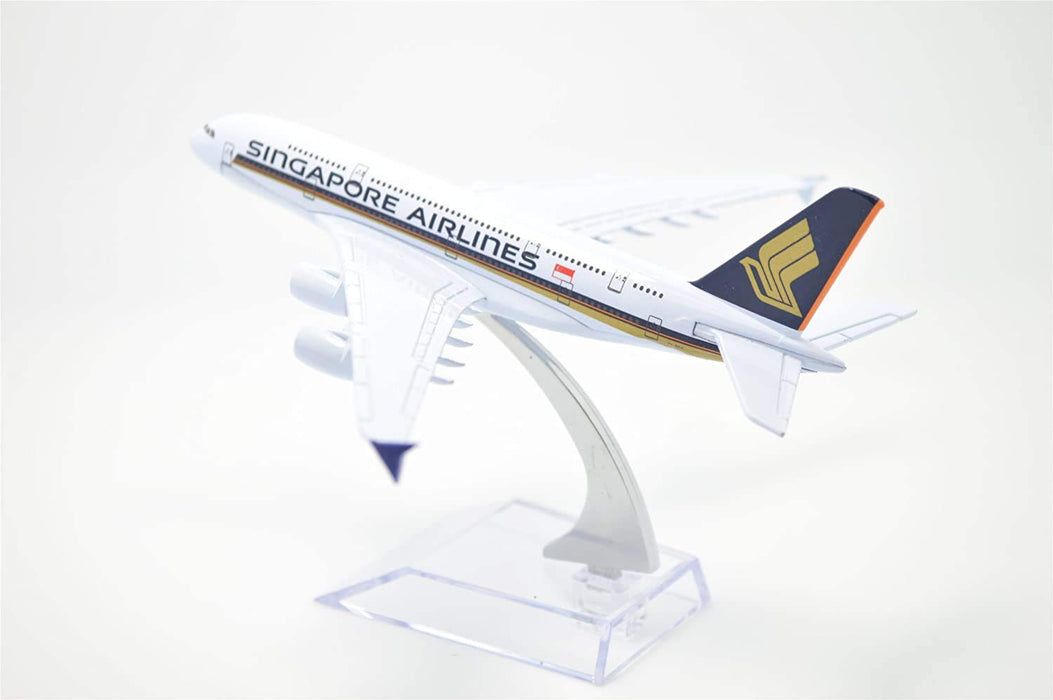 Airplane Metal Diecast Singapore Airline A380 15cm wingspan and 14cm plane