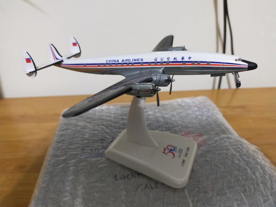Airplane Diecast China AIRLINES B-1809 1:500 Scale