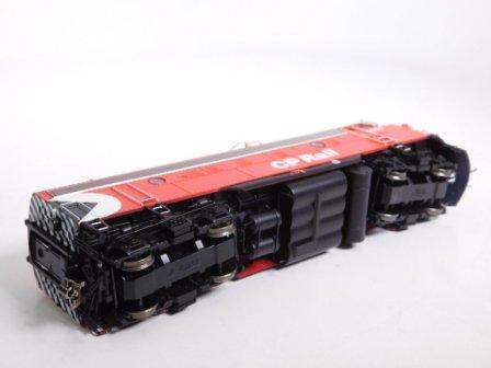 HO SCALE ES44AC LOCOMOTIVE WITH SOUND