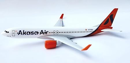 AIRPLANE DIECAST METAL AKASA BOEING 737 16CM