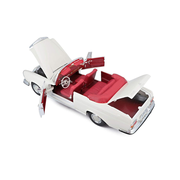 MAISTO 51811 1:18 1967 MERCEDES BENZ 280 SE DIECAST MODEL