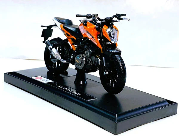 BBURAGO  KTM 250 DUKE 1/18 DIECAST MODEL BIKE (28-91083