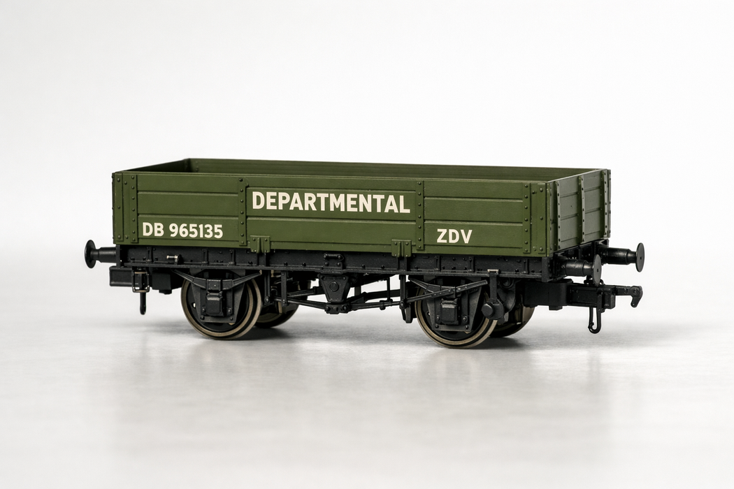 BACHMANN 37-931 OO GAUGE  1/76 SCALE  3 PLANK WAGON IN BR DEPARTMENTAL OLIVE GREEN