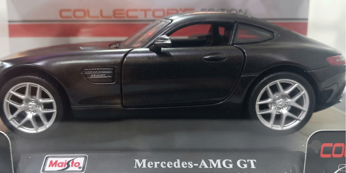 MAISTO 51134BK 1/24 MERCEDES-AMG GT DIE-CAST BLACK