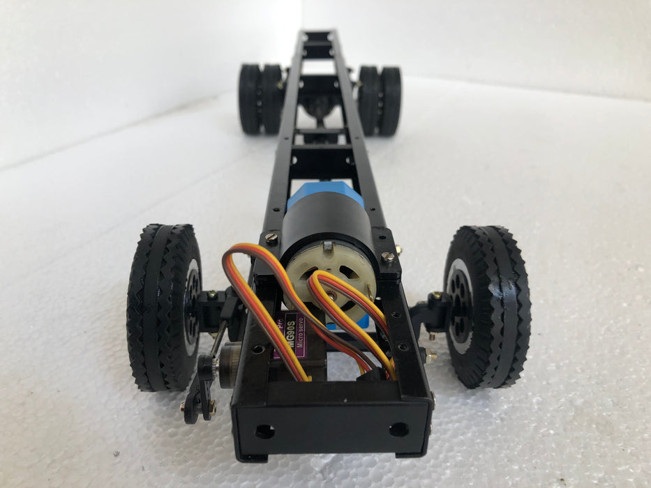 6 Wheel Chassis with Motor-Gearbox and Steering Servo (Scale 1:18)