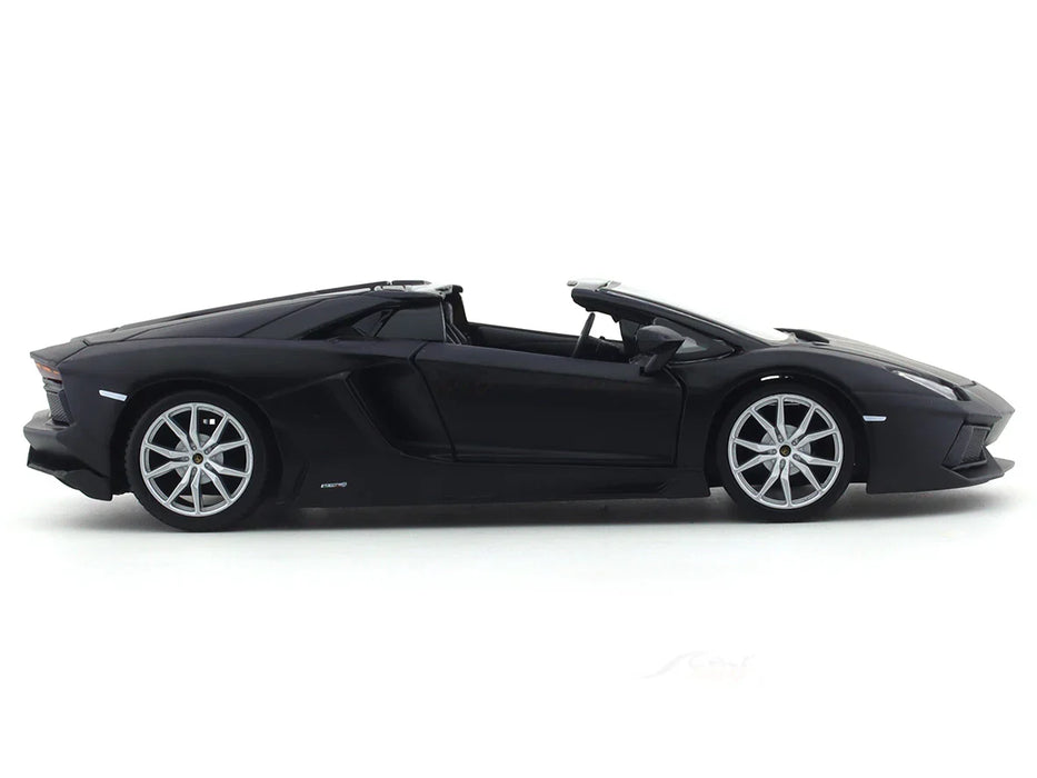 LAMBORGHINI AVENTADOR LP700-4 ROADSTER 1:24 MAISTO DIECAST ALLOY SCALE MODEL CAR 51504