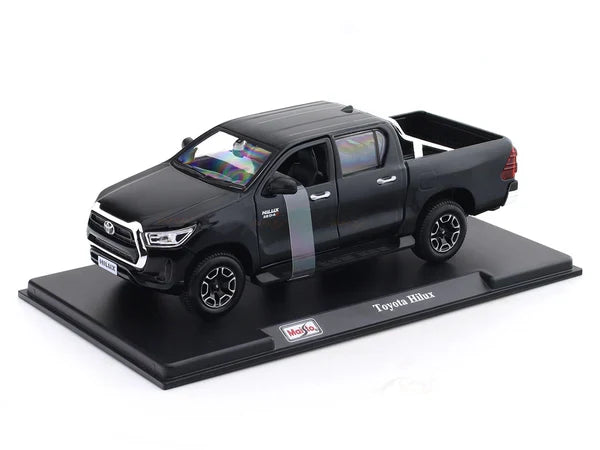 MAISTO TOYOTA HILUX 1:27 SCALE PICKUP TRUCK DIECAST MODEL BLACK (52920BK)