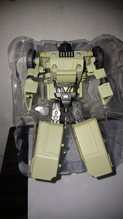 DIE CAST TRANSFORMING ROBOT TOYS DUAL ALLOY DEFORM METALBOY WITH ARMORED VEHICLE VS BARRIED