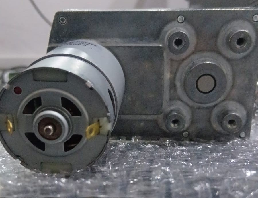 12V RECTANGLE GEAR / GEARED MOTOR 1 TAUREN DC MOTOR MFC-555123000-277K 12V DC 10RPM