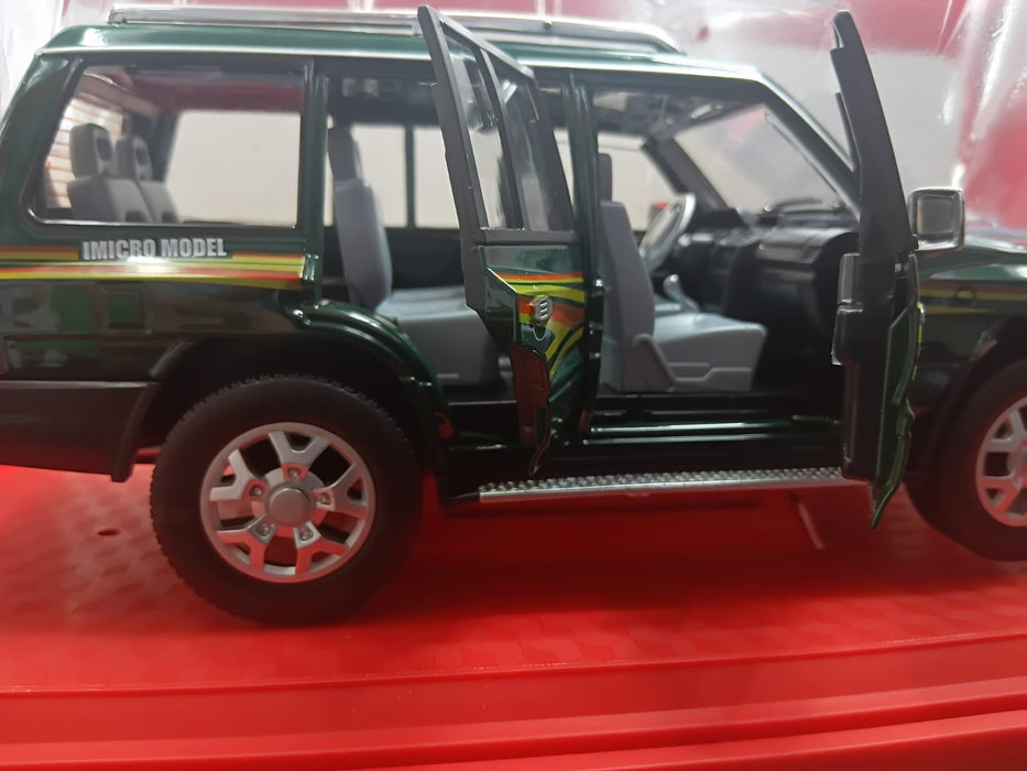 MB826-1 DIE-CAST METAL 1/18 MODEL CAR PULL-BACK AND LIGHT FEATURE OPENABLE DOOR