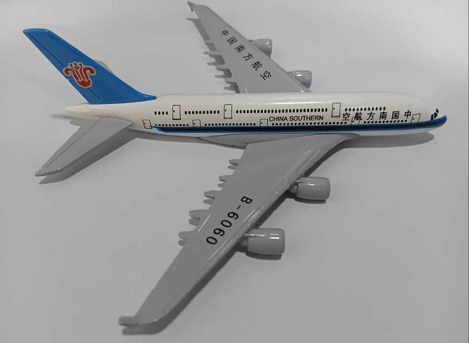 AIRPLANE METAL DIECAST CHINA SOTHERN B-6060 A380 14CM FUSELAGE X 15CM WINGSPAN