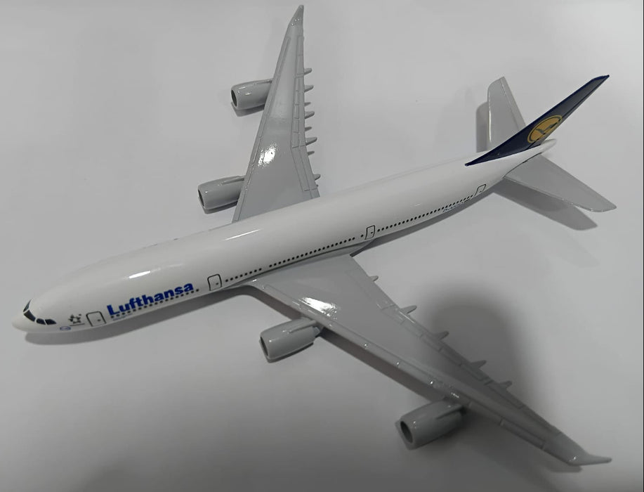 AIRPLANE METAL DIECAST LUFTHANSA D-AIGO A380 16CM