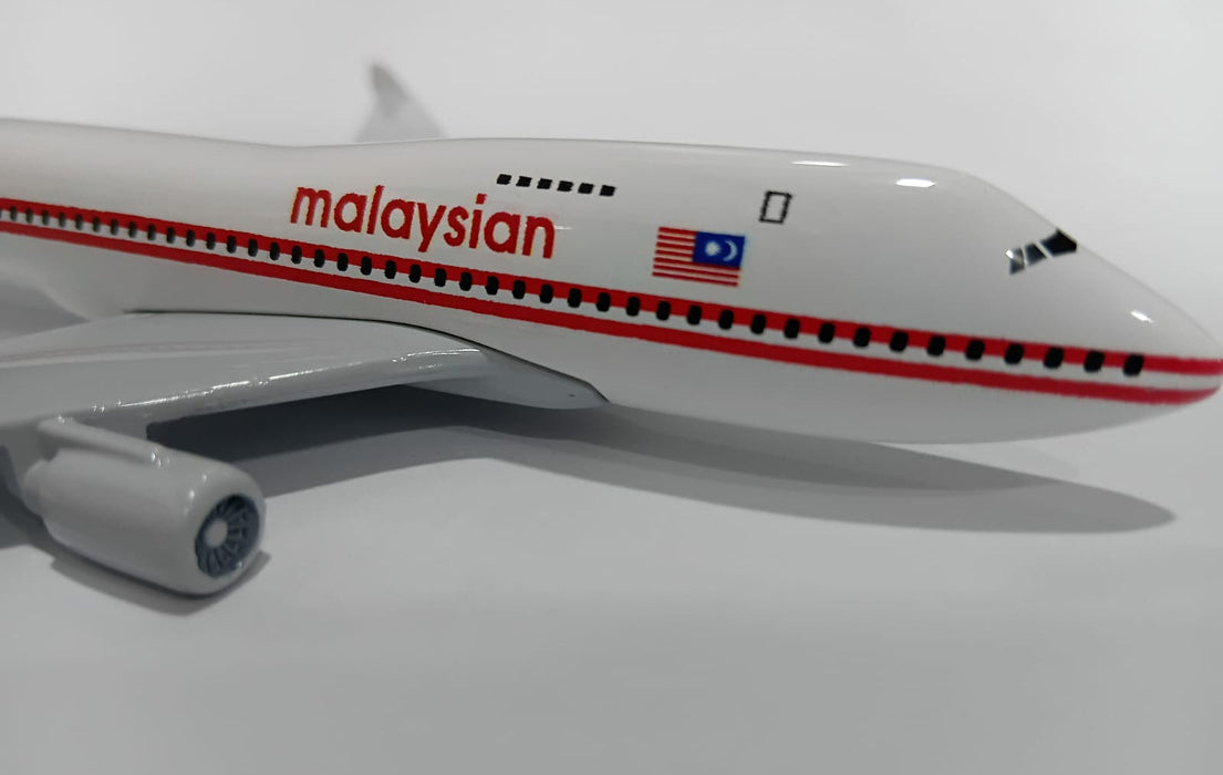 AIRPLANE DIECAST MALAYSIAN A380 16CM