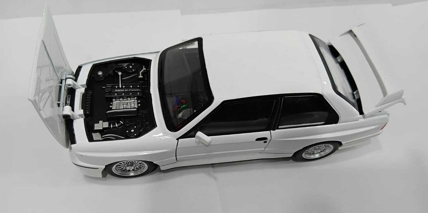 DIE CAST 1:24 1900-440 BMW MINI MODELLING TIDE DESIGN WITH PULL BACK LIGHTING FUNCTION WHITE COLOR