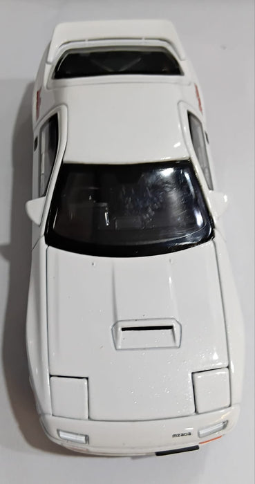 DIECAST MZADA RED SNIS  1:32 SCALE MODEL CAR WHITE (D21023)