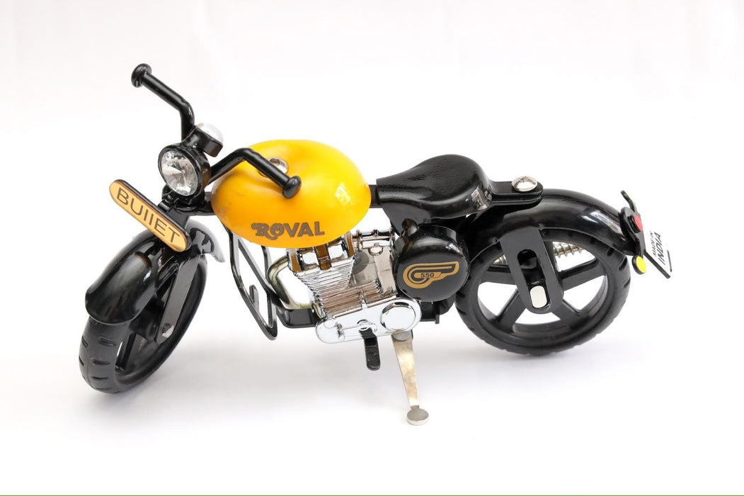 DIE CAST MOTORCYCLE BULLET CLASSIC 550 BIKE MODEL METAL WITH SIDE STAND YELLOW
