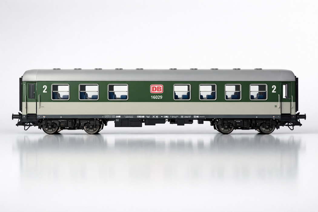 ROCO H0 44439 D-TRAIN COACH 2ND CLASS  DB 16029