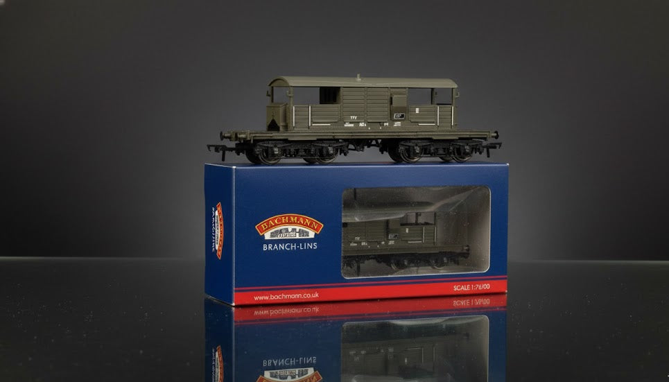 BACHMANN 33-826B OO GAUGE 1/76 SCALE 25 TON QUEEN MARY BRAKE VAN BR DEPARTMENTAL OLIVE GREEN WAGON