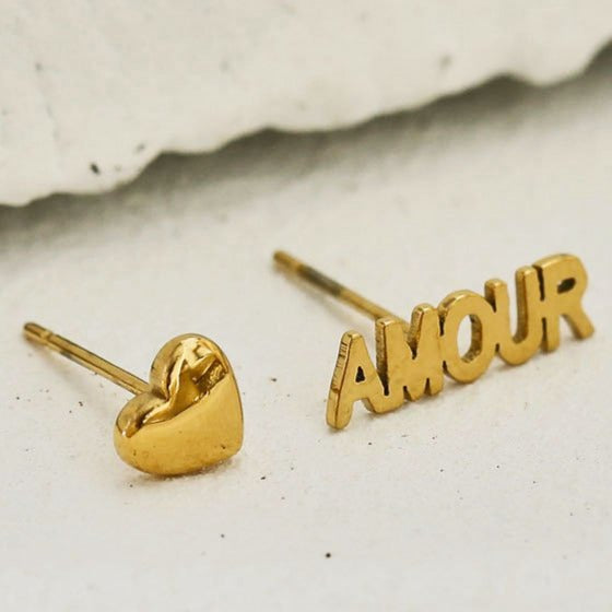 AMOUR 2-Pair Stud Earrings