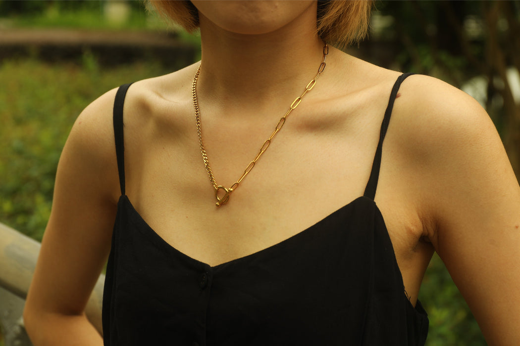 CHARLOTTE Mix Chain T-Bar Gold Necklace