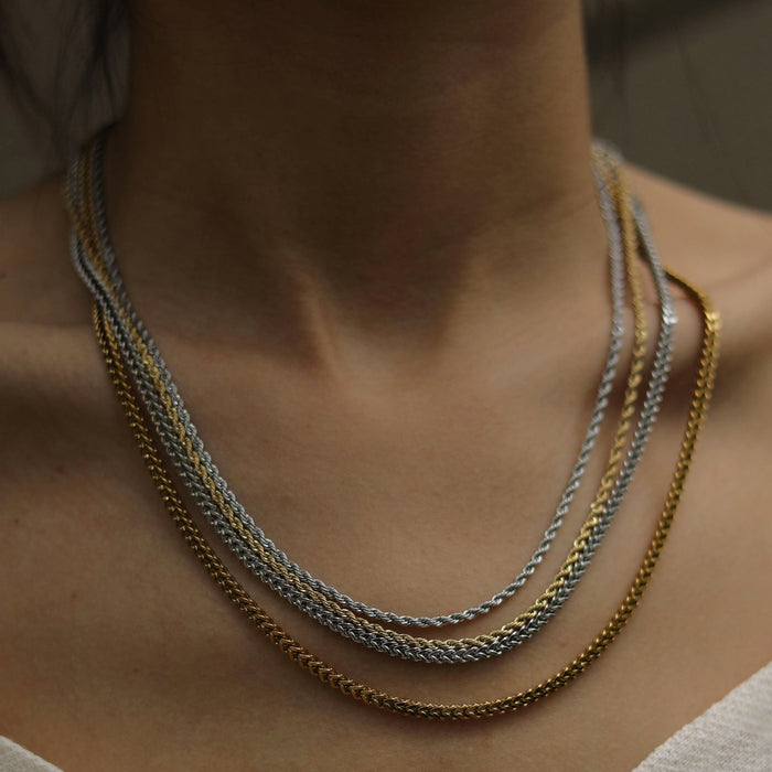 ULYANA Rope Chain Gold Necklace