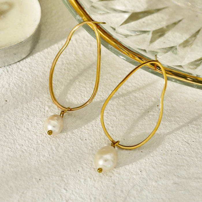 SADIE Natural Freshwater Pearl Earrings