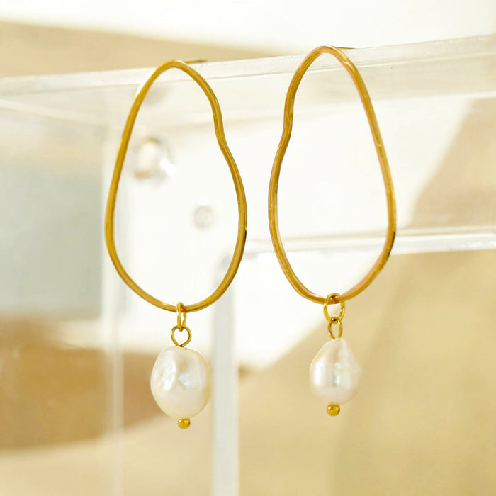 SADIE Natural Freshwater Pearl Earrings