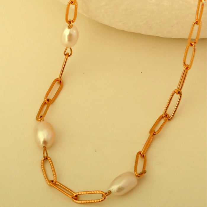 YORK Fresh Water Pearl Necklace