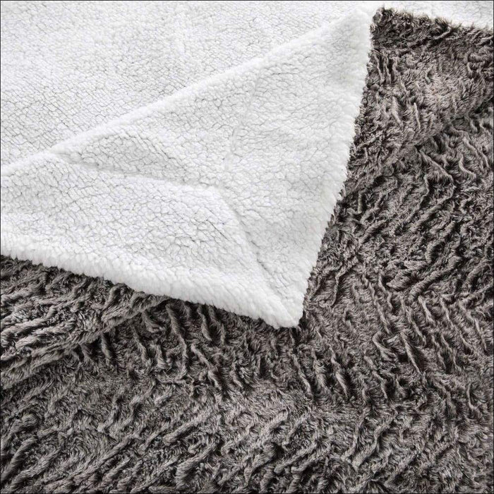 Hypoallergenic Sherpa Throw Blanket