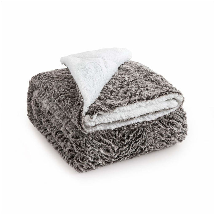 Hypoallergenic Sherpa Throw Blanket